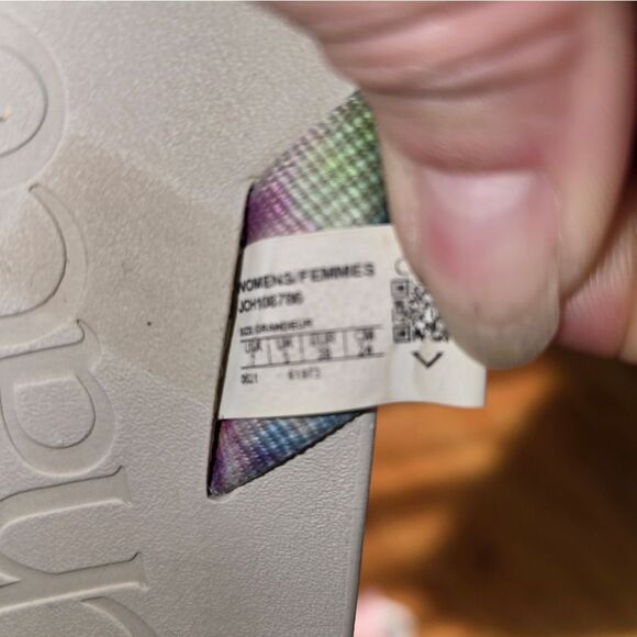 Chaco Tyedye Flip Flops Womans Size 7 - Picture 5 of 6